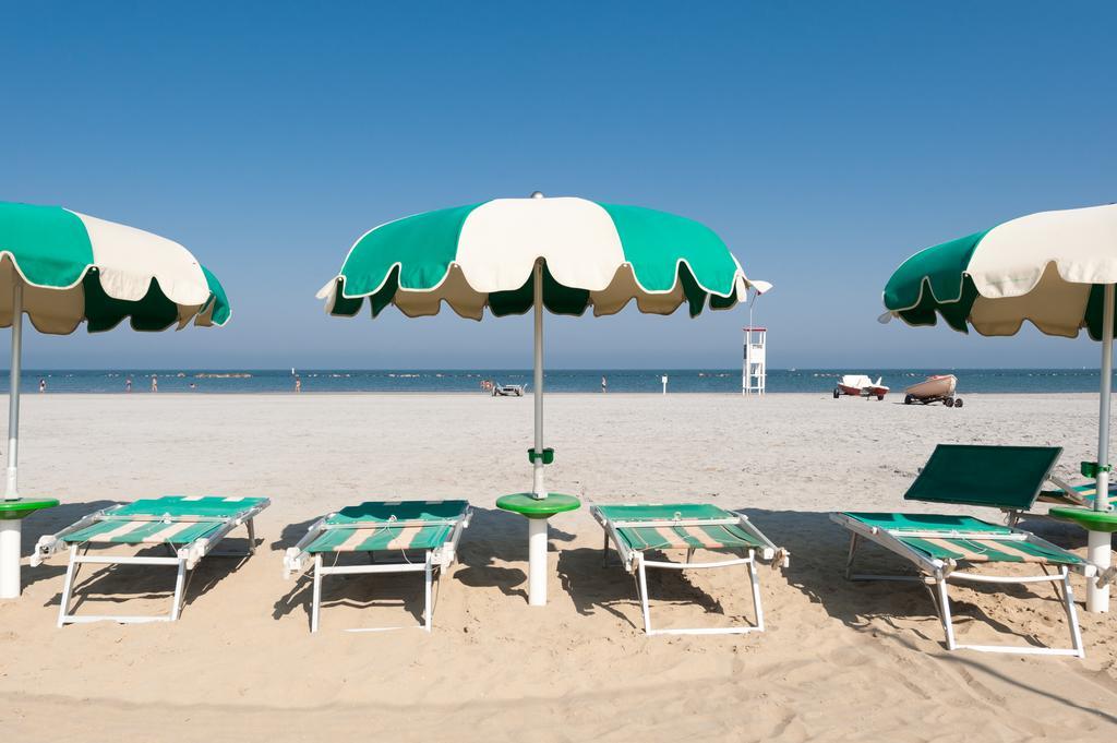Regina Hotel e Ristorante Punta Marina Esterno foto