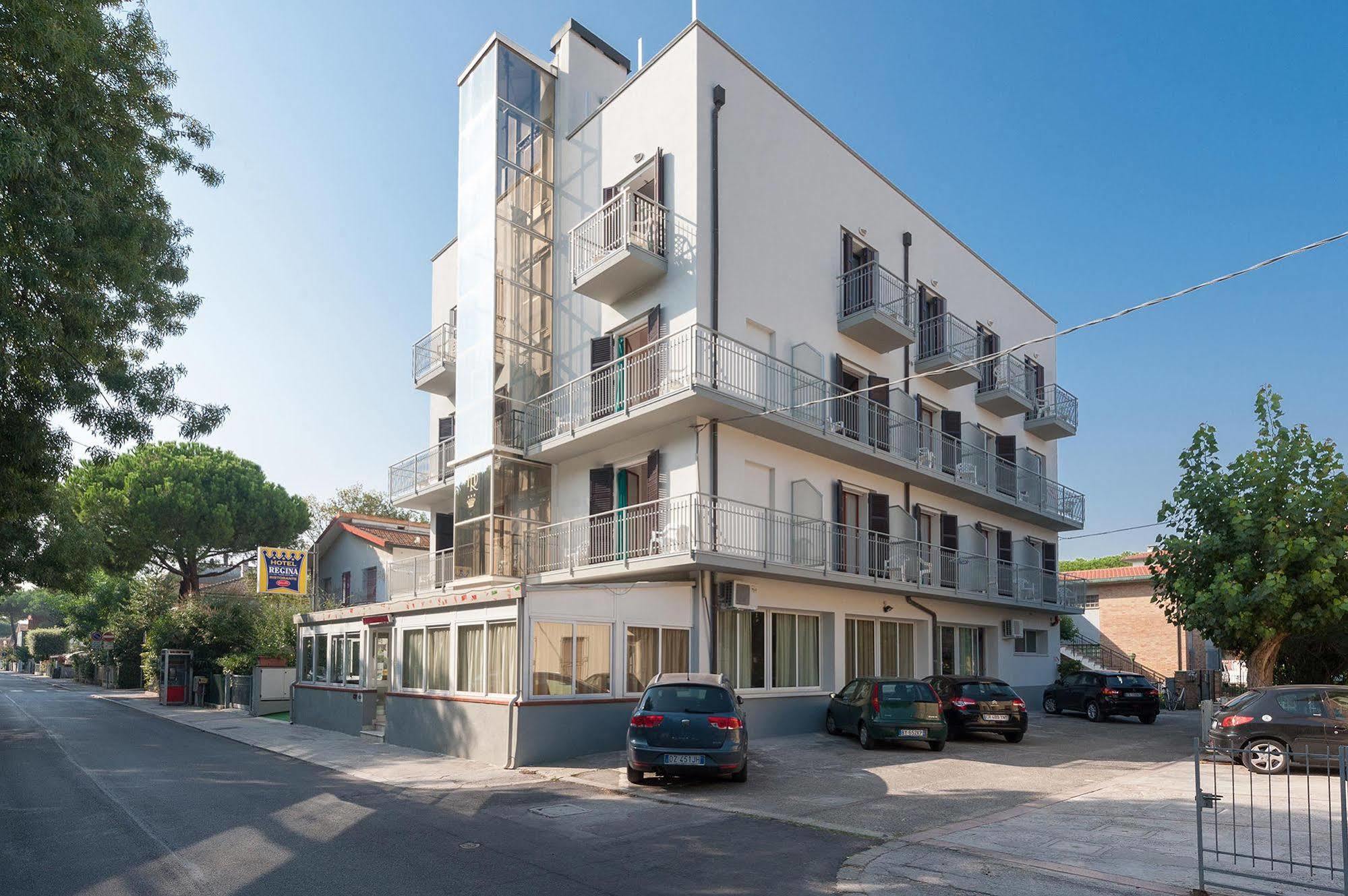 Regina Hotel e Ristorante Punta Marina Esterno foto